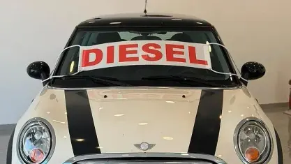 Usata Mini Cooper D Chili 109 CV (80 kW) 2007 Beige Utilitaria