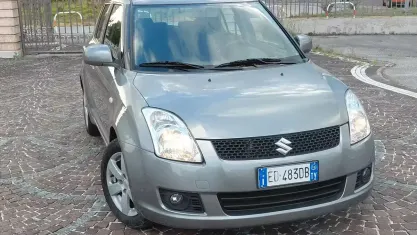 Usata Suzuki Swift GL 92 CV (67 kW) 2010 Grigio Utilitaria