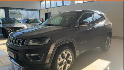 Usata Jeep Compass Limited 170 CV (125 kW) 2020 Grigio SUV