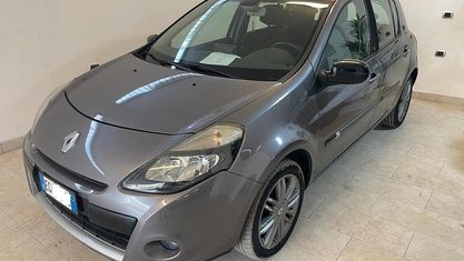 Usata Renault Clio II 103 CV (75 kW) 2011 Grigio Berlina