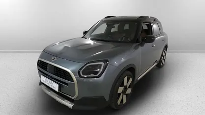 Usata 2024 Mini Countryman Favoured SUV | 41.000 € (Buon prezzo)
