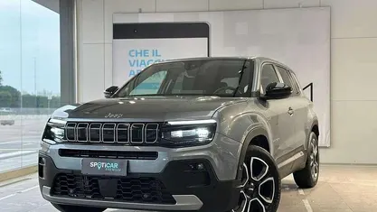 Grigio Usata 2025 Jeep Avenger Summit SUV | 22.900 € (Buon prezzo)