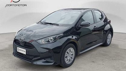 Brugt Toyota Yaris Hybrid Active 92 HK (67 kW) 2025 Sort Hatchback