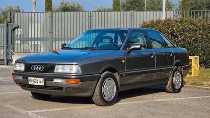 Usata Audi 90 113 CV (83 kW) 1988 Grigio Berlina