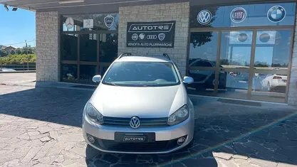 Usata VW Golf VI Trendline 105 CV (77 kW) 2010 Argento Utilitaria