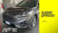 Grigio Usata 2023 Ford Kuga ST-Line SUV | 23.500 € (Buon prezzo)