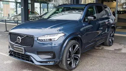 Usata Volvo XC90 Plus 235 CV (172 kW) 2023 Blu/azzurro SUV