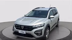 Grigio chiaro Usata 2022 Dacia Jogger Comfort SUV | 14.993 € (Ottimo prezzo)