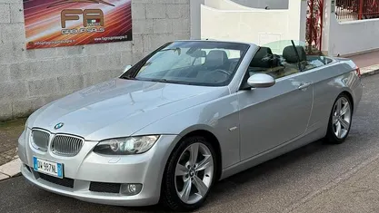 Usata BMW 320 Cabriolet 177 CV (130 kW) 2009 Cabrio