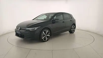Grenadill black metallizzato Usata 2025 VW Golf VIII Edition Tre volumi | 32.900 € (Ottimo prezzo)