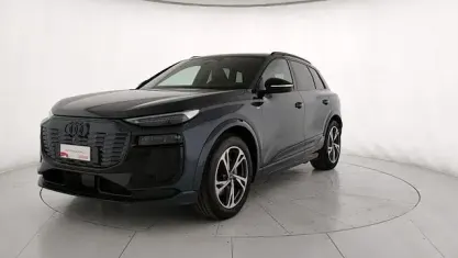 Usata Audi Q6 e-tron S-Line 239 kW (326 CV) 2025 Blu plasma metallizzato SUV