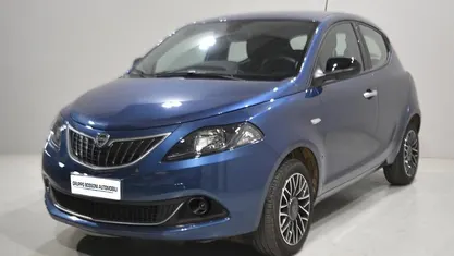 Blu Usata 2024 Lancia Ypsilon S Due volumi | 14.400 € (Buon prezzo)