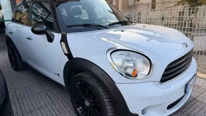 Usata Mini Cooper D Countryman 111 CV (81 kW) 2012 Bianco SUV