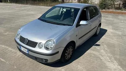 Usata VW Polo Comfortline 54 CV (39 kW) 2004 Argento Utilitaria