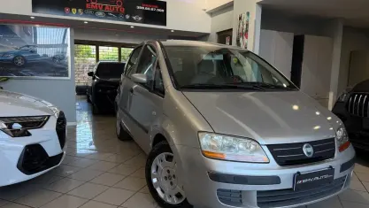 Usata Fiat Idea Emotion 95 CV (69 kW) 2004 Grigio Monovolume
