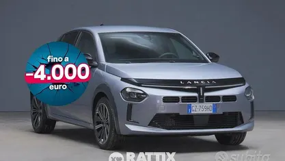 Usata Lancia Ypsilon 101 CV (74 kW) 2025 Grigio granito Utilitaria