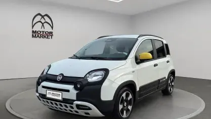 Usata Fiat Panda Cross Cross 70 CV (51 kW) 2025 White solid Utilitaria