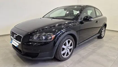 Usata Volvo C30 109 CV (80 kW) 2009 Nero Utilitaria