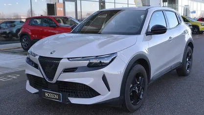 Bianco Usata 2025 Alfa Romeo Junior SUV | 25.900 € (Buon prezzo)