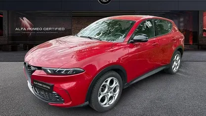 Usado Alfa Romeo Tonale Sprint 131 CV (96 kW) 2022 Rojo SUV