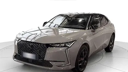 Usata 2025 DS Automobiles DS4 Opera Tre volumi | 25.900 € (Ottimo prezzo)