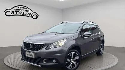 Grigio Usata 2017 Peugeot 2008 Allure SUV | 9999 € (Buon prezzo)