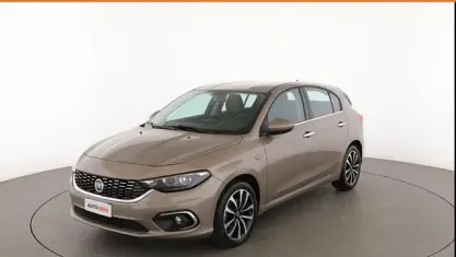 Usata Fiat Tipo Lounge 120 CV (88 kW) 2017 Oro Berlina