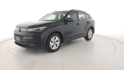 Usata VW Tiguan Life 150 CV (110 kW) 2025 Grenadill black metallizzato SUV