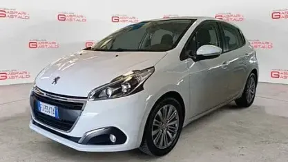 Usata Peugeot 208 Allure 82 CV (60 kW) 2017 Bianco Utilitaria