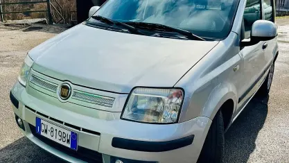 Usata Fiat Panda Emotion 69 CV (50 kW) 2010 Grigio Utilitaria