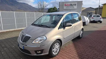 Usata 2010 Lancia Musa Monovolume | 5900 € (Buon prezzo)