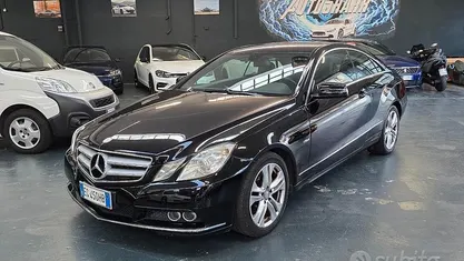 Nero Usata 2011 Mercedes E220 Premium Tre volumi | 6000 € (Super prezzo)