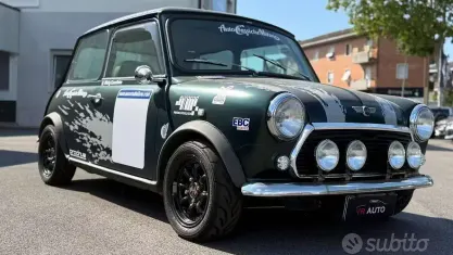 Usata Mini Cooper 61 CV (44 kW) 1991 Verde Utilitaria