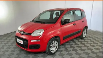 Usata Fiat Panda Easy 70 CV (51 kW) 2017 Rosso Utilitaria