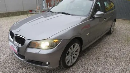 Usata BMW 318 Efficient Dynamics 143 CV (105 kW) 2011 Grigio Station wagon