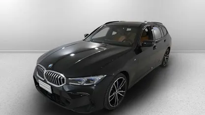 Black sapphire metallizzato Usata 2022 BMW 320 M Sport Station wagon | 40.000 € (Buon prezzo)