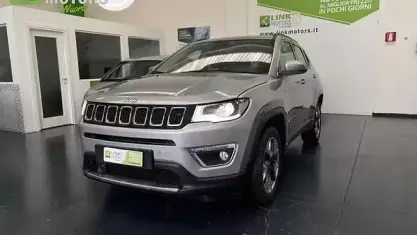 Käytetty Jeep Compass Limited 140 HP (102 kW) 2020 Harmaa Katumaasturi