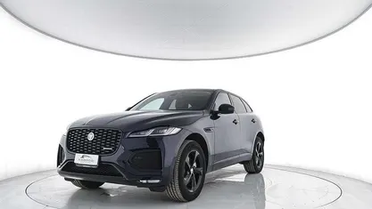 Usata 2025 Jaguar F-Pace R-Dynamic SUV | 54.900 € (Buon prezzo)