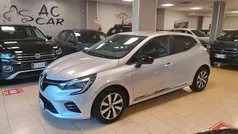 Argento Usata 2023 Renault Clio V Evolution Tre volumi | 15.200 € (Buon prezzo)
