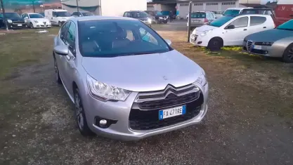 Usata DS Automobiles DS4 Business 120 CV (88 kW) 2015 Grigio Berlina