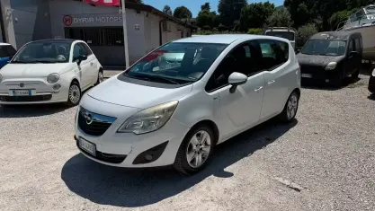 Usata Opel Meriva 120 CV (88 kW) 2014 Bianco Monovolume