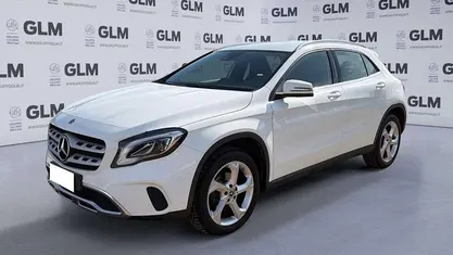 Usata Mercedes CLA180 109 CV (80 kW) 2018 Bianco Berlina