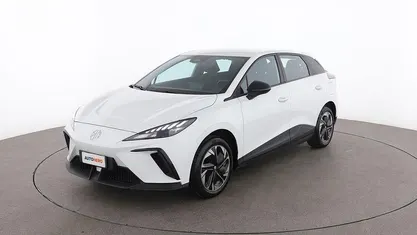 Usata MG MG4 EV 125 kW (170 CV) 2024 Bianco Utilitaria