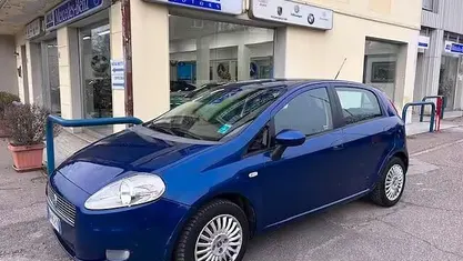 Usata Fiat Grande Punto Dynamic 65 CV (47 kW) 2007 Blu Utilitaria
