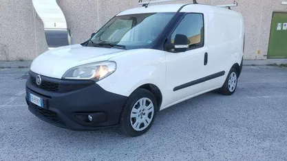 Bianco Usata 2015 Fiat Doblò Monovolume | 8300 € (Cara)
