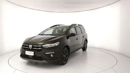 Nero Usata 2022 Dacia Jogger Extreme Monovolume | 15.950 € (Buon prezzo)
