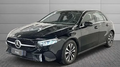 Usata Mercedes A180 Advanced 116 CV (85 kW) 2023 Nero notte Berlina