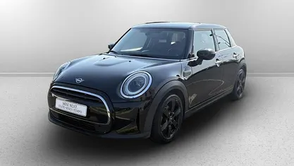 Usata Mini Cooper Business 136 CV (100 kW) 2021 Midnight black metallizzato Utilitaria