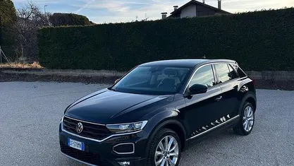 Usata VW T-Roc Advance 116 CV (85 kW) 2021 Nero SUV