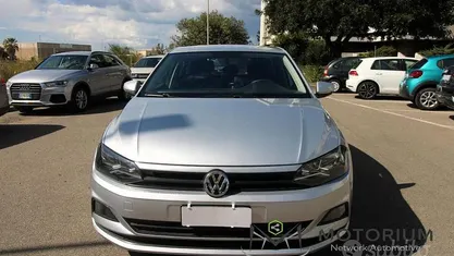 Usata VW Polo Comfortline 80 CV (58 kW) 2019 Argento Utilitaria